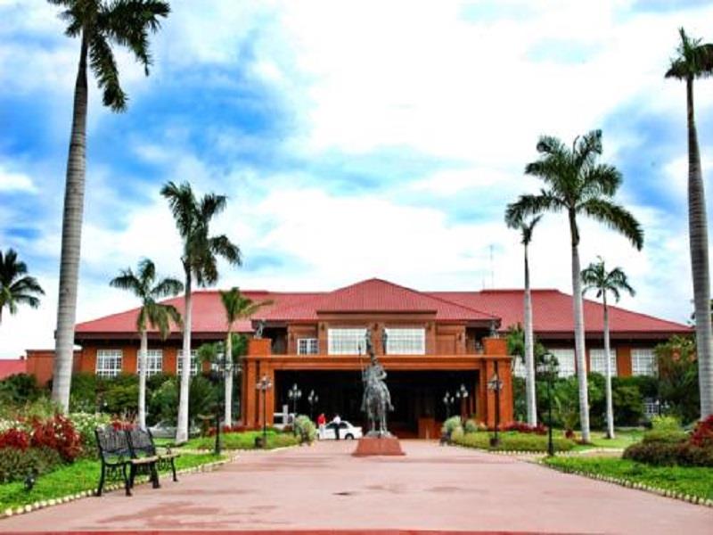 Fort Ilocandia Hotel in Laoag City